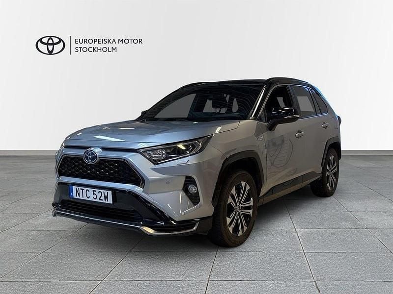 Begagnad Toyota RAV4 Style 306 HK (225 kW) 2021 Grå SUV