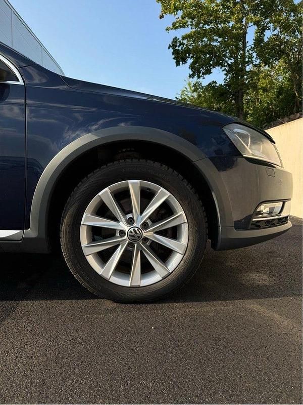 Begagnad VW Passat 170 HK (125 kW) 2012 Blå Kombi