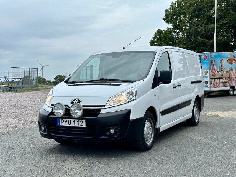 Vit Begagnad 2015 Toyota Proace Van | 89 000 kr (Bra pris) - Bild 1/4