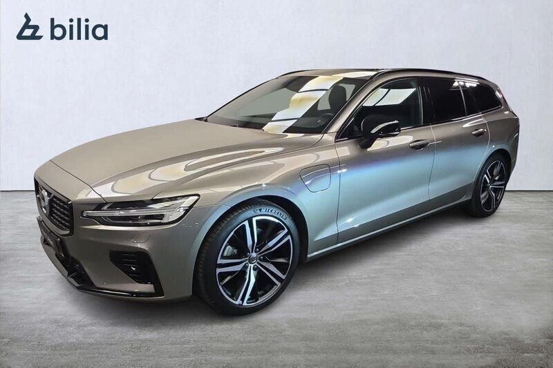 Grå Begagnad 2022 Volvo V60 R-Design Kombi | 464 900 kr (Bra pris) - Bild 1/3