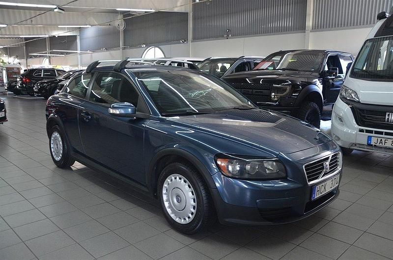 Blå Begagnad 2008 Volvo C30 Halvkombi | 39 900 kr (Marknadspris) - Bild 1/4