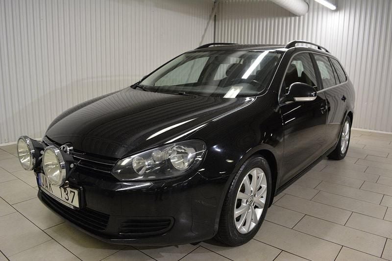 Svart Begagnad 2013 VW Golf VII Kombi | 77 000 kr (Superpris) - Bild 1/3