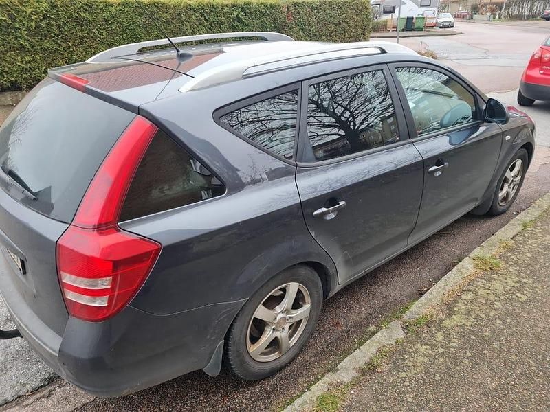 Begagnad 2008 Kia Ceed Sportswagon Kombi | 15 000 kr (Marknadspris) - Bild 1/4