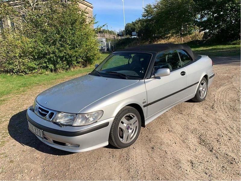 Silver Begagnad 2000 Saab 9-3 Cabriolet Cab | 95 000 kr (Marknadspris) - Bild 1/4