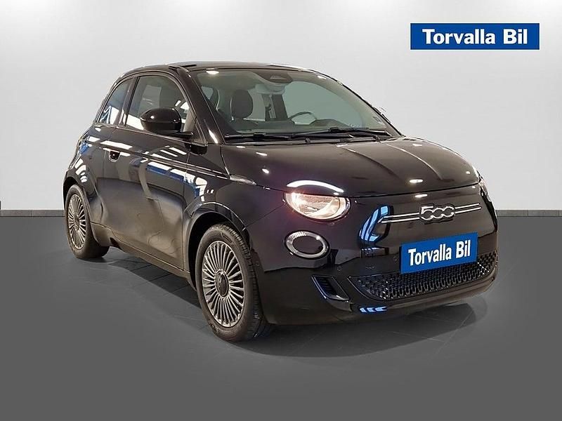 Begagnad Fiat 500e Icon 86 kW (118 HK) 2020 Svart Halvkombi