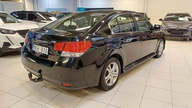 Begagnad Subaru Legacy 167 HK (122 kW) 2010 Svart Sedan