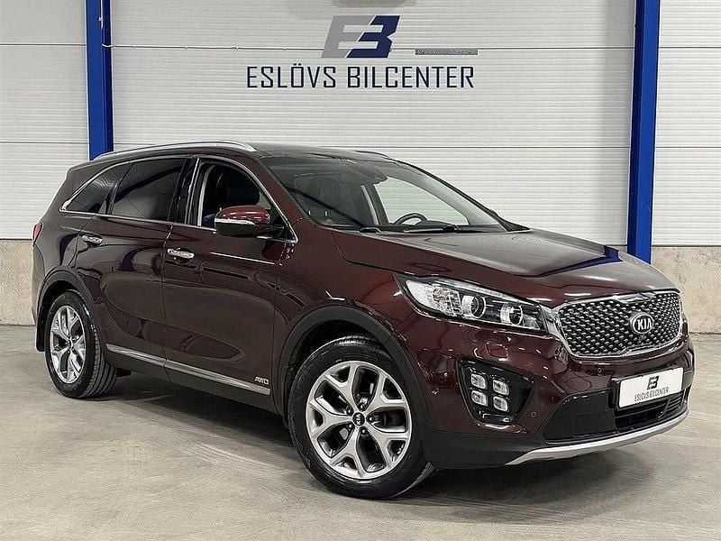 Röd Begagnad 2016 Kia Sorento SUV | 224 990 kr (Marknadspris) - Bild 1/4