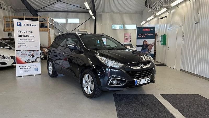 Svart Begagnad 2011 Hyundai ix35 SUV | 74 900 kr (Marknadspris) - Bild 1/4