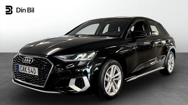 Brilliantsvart Begagnad 2022 Audi A3 Advanced Plus | 239 900 kr (Marknadspris) - Bild 1/4