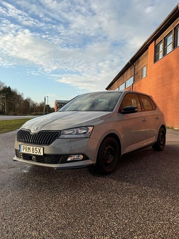 Begagnad Skoda Fabia 95 HK (69 kW) 2021 Halvkombi