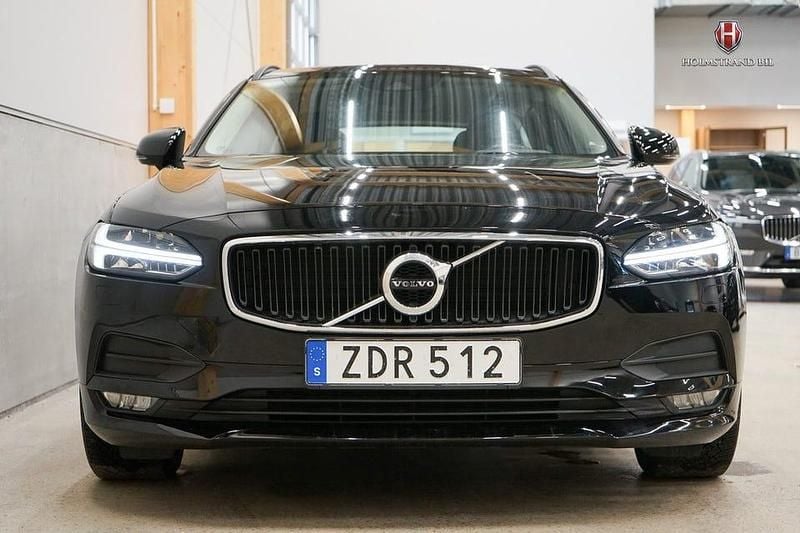 Begagnad Volvo V90 190 HK (139 kW) 2018 Svart Kombi