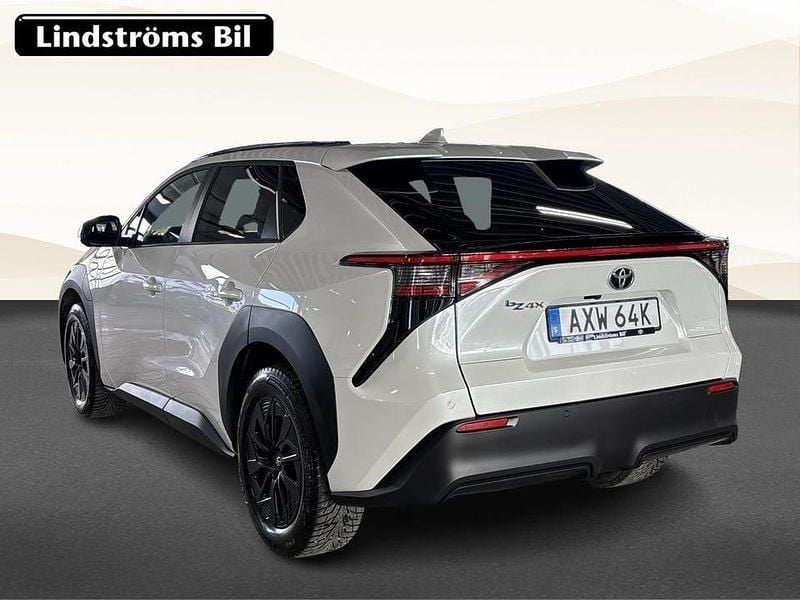 Begagnad Toyota bZ4X Edition 164 kW (224 HK) 2025 Vit SUV