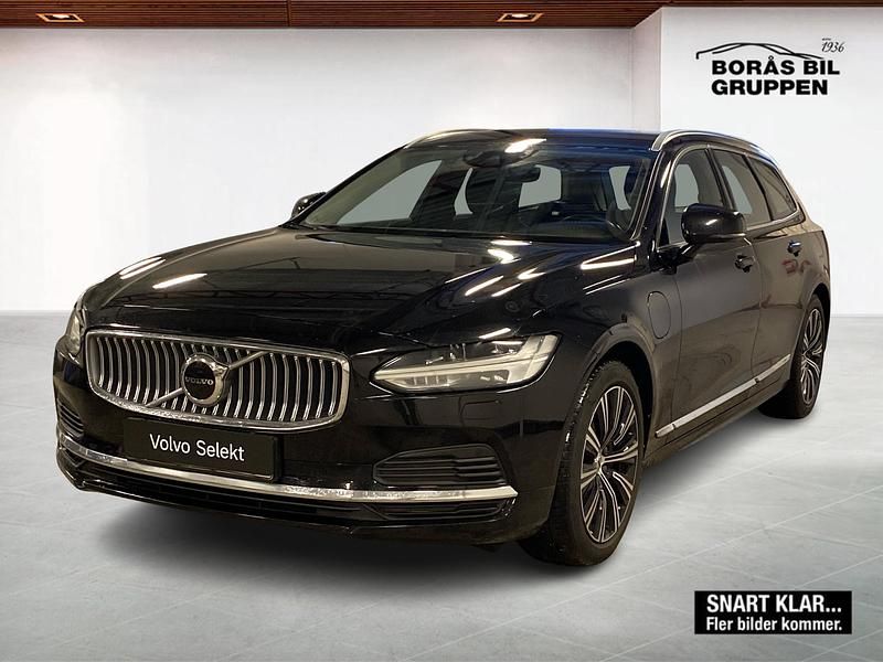 Svart Begagnad 2021 Volvo V90 Kombi | 330 000 kr (Marknadspris) - Bild 1/3