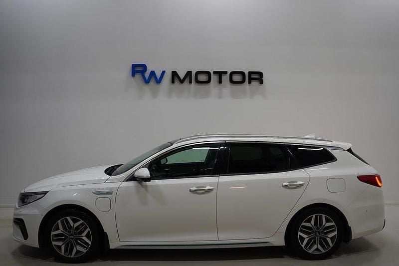 Begagnad Kia Optima 205 HK (150 kW) 2018 Vit Kombi