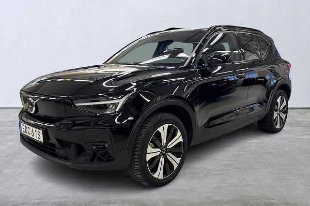 Begagnad Volvo XC40 Plus 185 kW (252 HK) 2022 Svart SUV