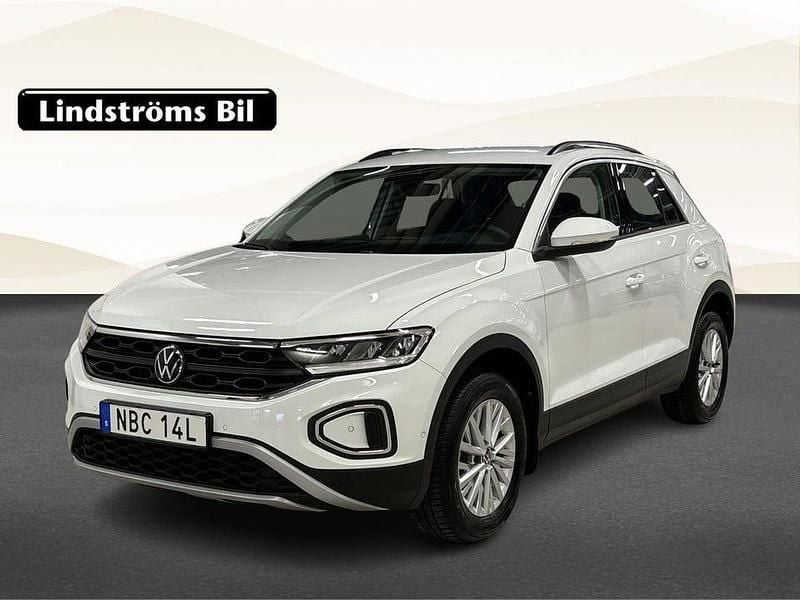 Vit Begagnad 2023 VW T-Roc SUV | 244 900 kr (Marknadspris) - Bild 1/3
