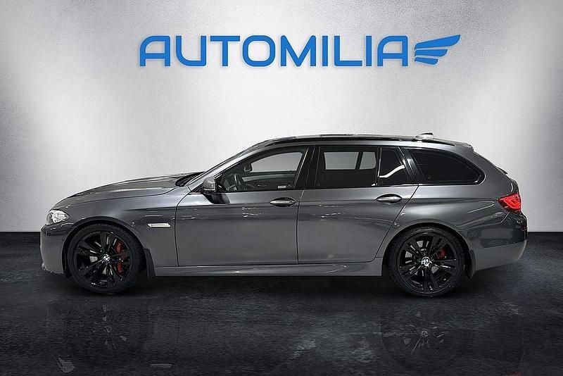 Begagnad BMW 550 M Sport 381 HK (280 kW) 2015 Mörkgrå Kombi