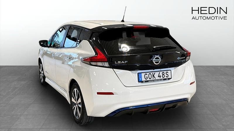 Begagnad Nissan Leaf Acenta 80 kW (109 HK) 2019 Svart Halvkombi