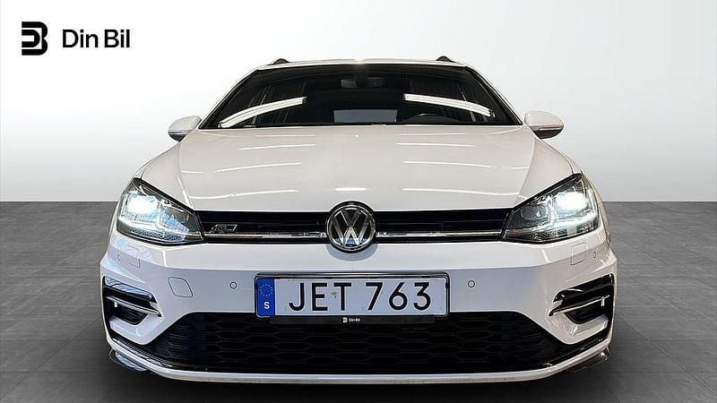 Begagnad VW Golf VII R-line 150 HK (110 kW) 2018 Pure white Kombi