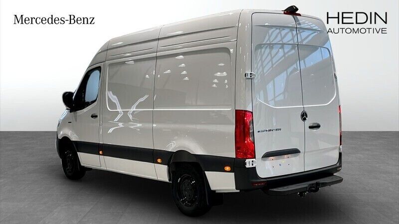 Begagnad Mercedes E-Sprinter 11 kW (15 HK) 2024 Vit Van