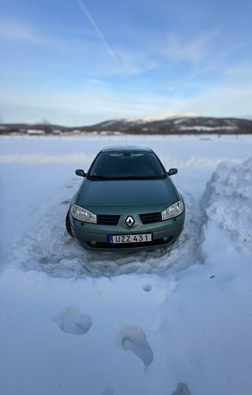 Begagnad Renault Mégane II 113 HK (83 kW) 2004 Sedan