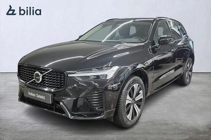 Svart Begagnad 2023 Volvo XC60 Plus SUV | 544 900 kr - Bild 1/3