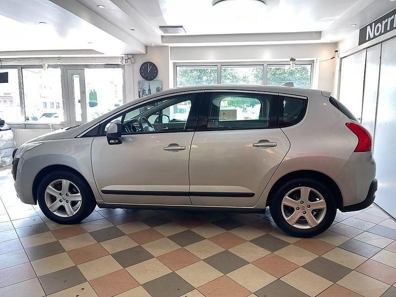 Begagnad Peugeot 3008 112 HK (82 kW) 2012 Grå Kombi