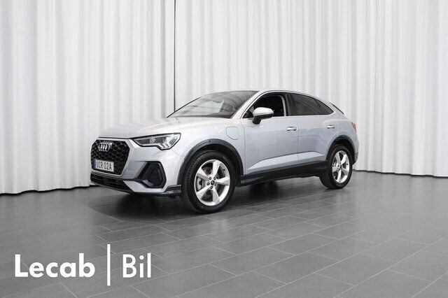 Florettsilver metallic Begagnad 2023 Audi Q3 Sportback Proline SUV | 499 500 kr (Superpris) - Bild 1/4