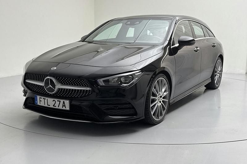 Svart Begagnad 2020 Mercedes CLA220 Shooting Brake AMG line Kombi | 255 000 kr (Bra pris) - Bild 1/4