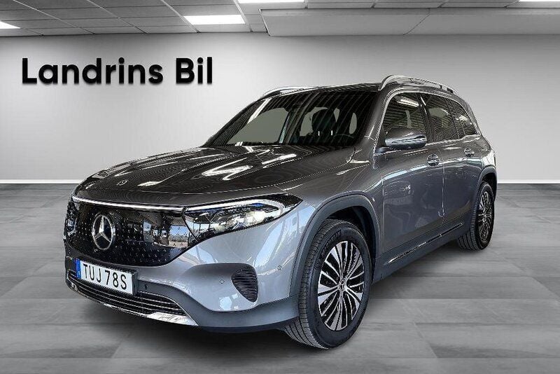 Mörkgrå Begagnad 2023 Mercedes EQB300 Advanced Plus SUV | 459 900 kr (Marknadspris) - Bild 1/4