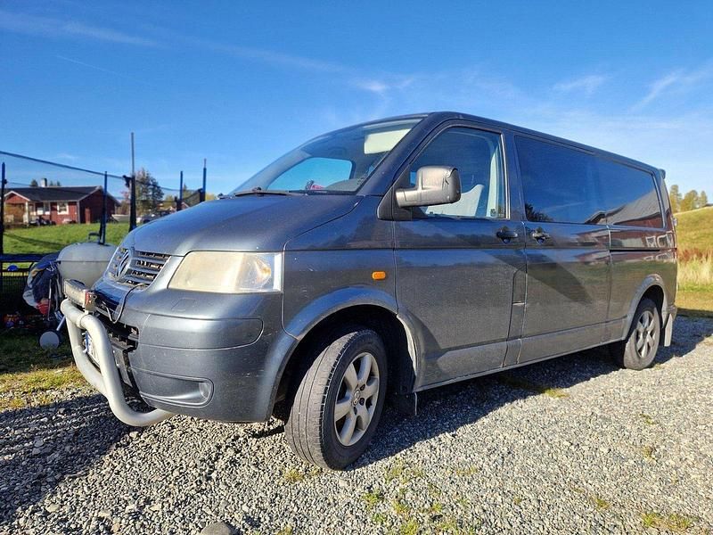 Grå Begagnad 2008 VW T5 Van | 60 000 kr (Marknadspris) - Bild 1/3
