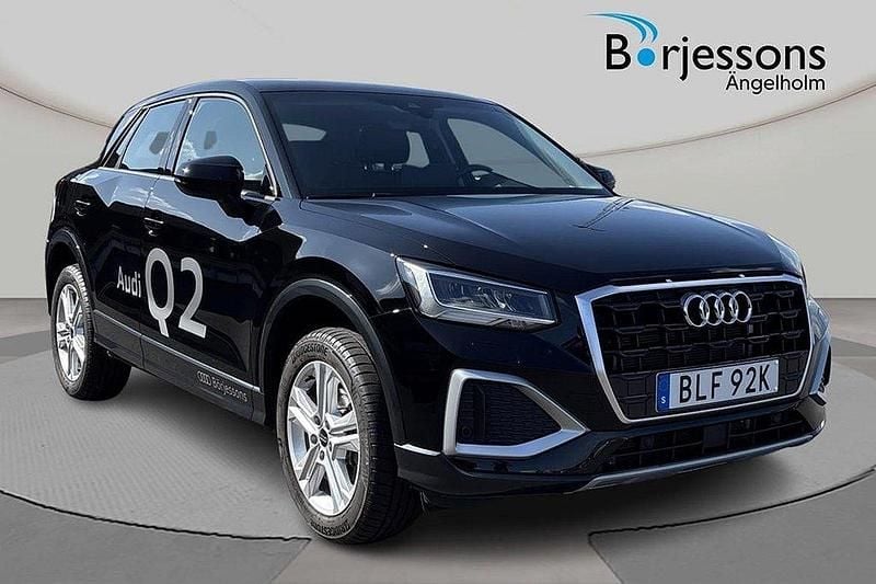 Svart Begagnad 2024 Audi Q2 Advanced SUV | 314 000 kr (Lite dyr) - Bild 1/4
