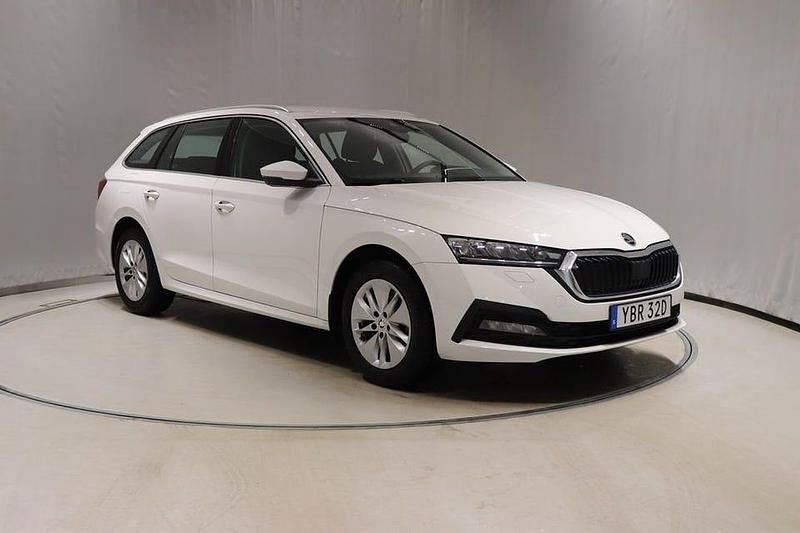 Begagnad Skoda Octavia G-TEC 131 HK (96 kW) 2023 Vit Kombi