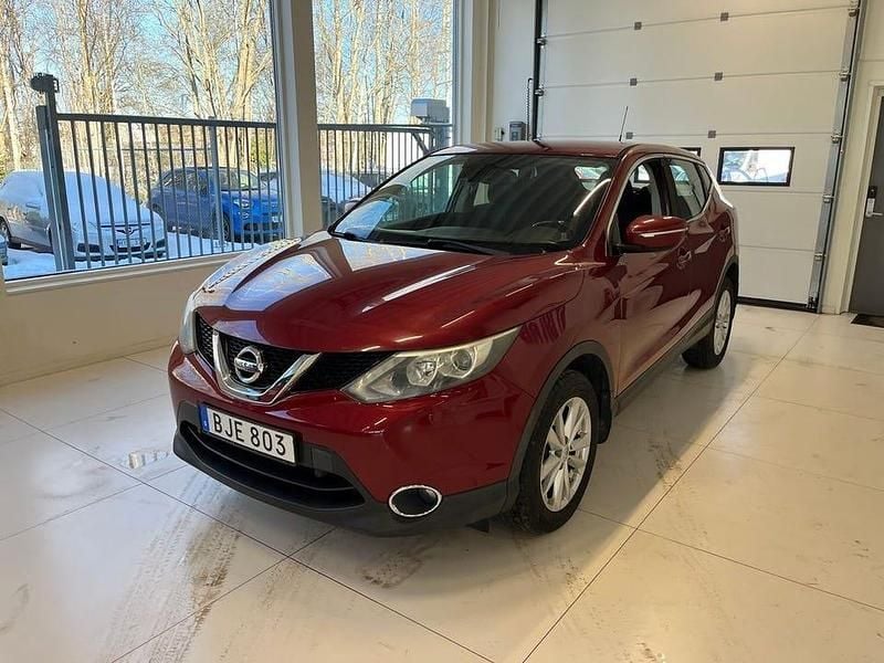 Begagnad Nissan Qashqai 112 HK (82 kW) 2014 Röd SUV