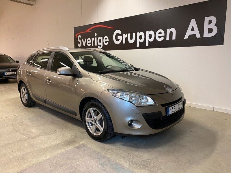 Ljusbrun (brun) Begagnad 2011 Renault Mégane GrandTour Kombi | 64 900 kr (Marknadspris) - Bild 1/4