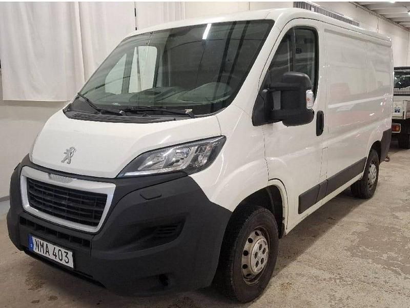 Begagnad Peugeot Boxer 131 HK (96 kW) 2018 Vit Van