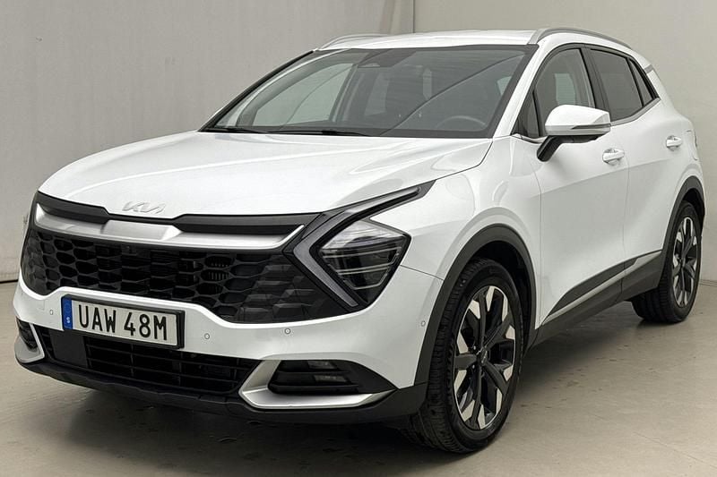 Vit Begagnad 2022 Kia Sportage 2 SUV | 296 000 kr (Superpris) - Bild 1/4