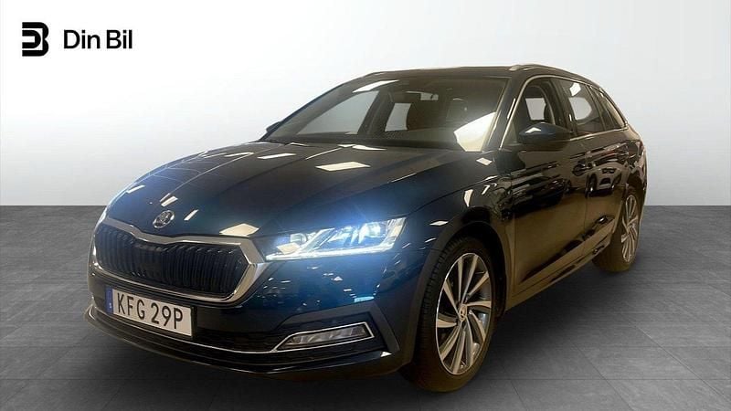 Blå Begagnad 2020 Skoda Octavia Style Kombi | 259 900 kr (Marknadspris) - Bild 1/4