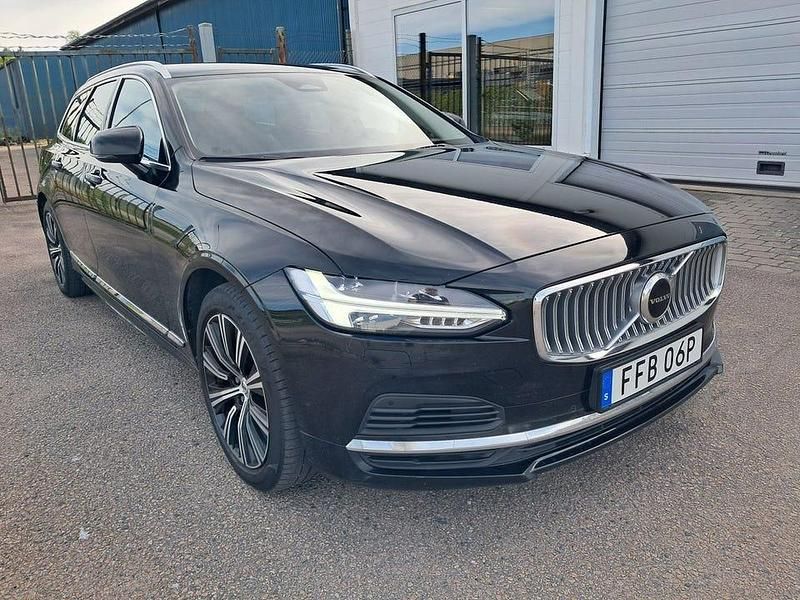 Begagnad Volvo V90 Inscription 253 HK (186 kW) 2022 Svart Kombi