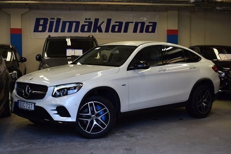 Begagnad Mercedes GLC350 AMG line 326 HK (239 kW) 2017 Vit Sportkupé