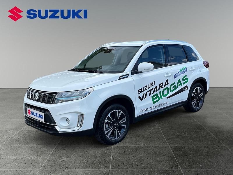 Vit Begagnad 2024 Suzuki Vitara | 399 900 kr - Bild 1/4