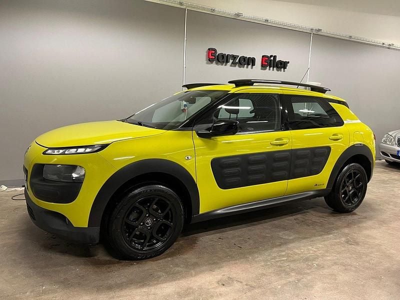 Gul Begagnad 2016 Citroën C4 Cactus Halvkombi | 99 999 kr (Marknadspris) - Bild 1/4