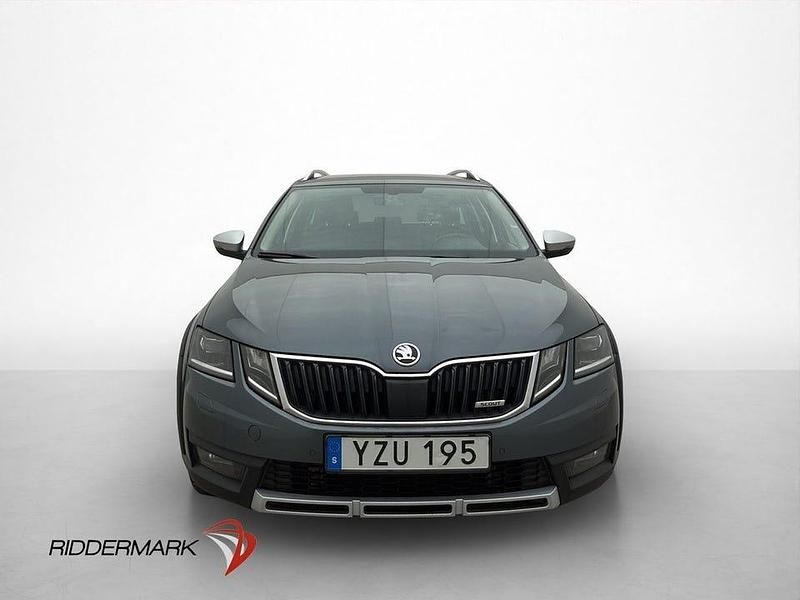 Begagnad Skoda Octavia 184 HK (135 kW) 2020 Grå Kombi