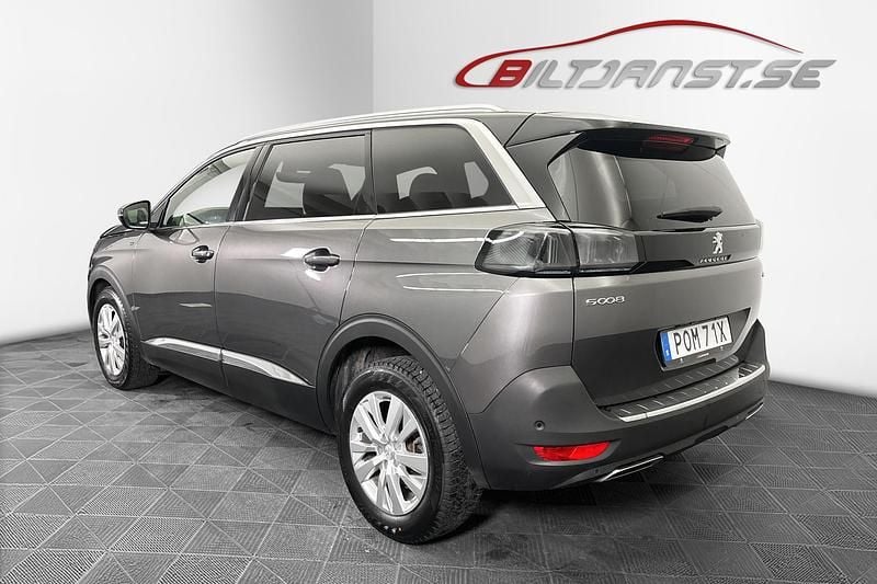Begagnad Peugeot 5008 2023 Grå SUV