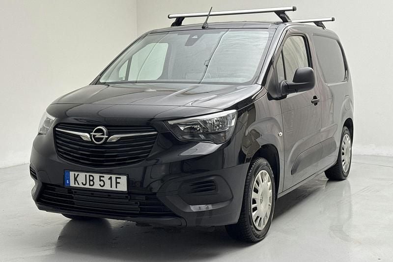 Svart Begagnad 2022 Opel Combo | 179 000 kr - Bild 1/4