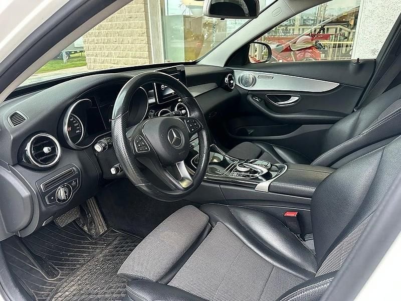 Begagnad Mercedes C220 Avantgarde 170 HK (125 kW) 2015 Vit Kombi