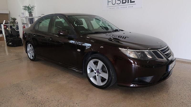 Brun Begagnad 2011 Saab 9-3 Vector Sedan | 74 900 kr (Lite dyr) - Bild 1/3