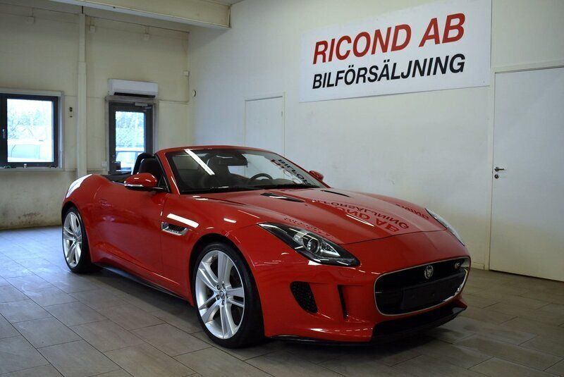 Röd Begagnad 2013 Jaguar F-Type S Cab | 569 900 kr - Bild 1/4