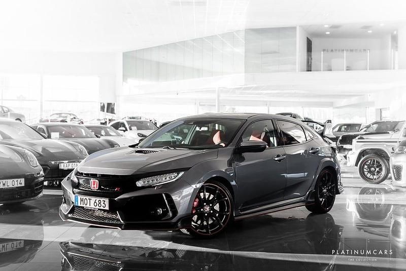 Mörkgrå Begagnad 2018 Honda Civic Type R Halvkombi | 329 000 kr (Marknadspris) - Bild 1/4