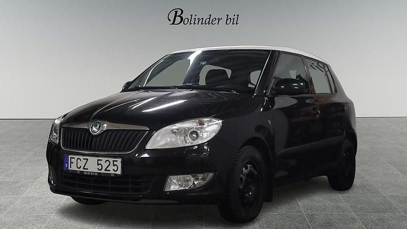 Begagnad Skoda Fabia Elegance 86 HK (63 kW) 2011 Svart Halvkombi